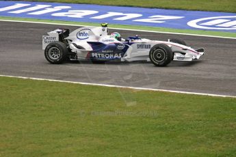 World © Octane Photographic Ltd. Italian GP, Monza, Formula 1 Practice 1. Friday 12th September 2008. Robert Kubica, BMW Sauber F1 Team F1.08. Digital Ref : 0842cb401d0027