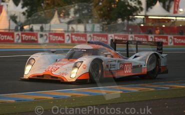 © Octane Photographic 2009. Le Mans 24hour 2009. Aston Martin LMP1, Dunlop Hill.  Digital ref: LM09_002