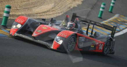 © Octane Photographic 2009. Le Mans 24hour 2009. Kolles Audi - Tetre Rouge approach. Digital ref: LM09_011