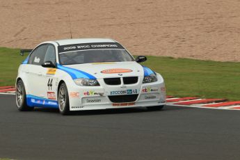 © Octane Photographic Ltd. 2010. British Touring Car Championship – Oulton Park. Saturday 5th June 2010. Digital Ref : 0125CB1D0932