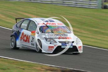 © Octane Photographic Ltd. 2010. British Touring Car Championship – Oulton Park. Saturday 5th June 2010. Digital Ref : 0125CB1D1543