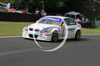 © Octane Photographic Ltd. 2010. British Touring Car Championship – Oulton Park. Saturday 5th June 2010. Digital Ref : 0125CB7D4574