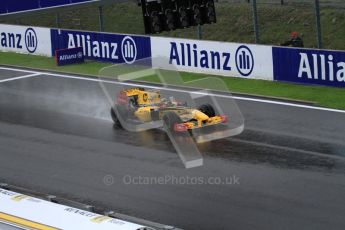 © Octane Photographic 2010. 2010 F1 Belgian Grand Prix, Friday August 27th 2010. Renault R30 - Robert Kubica. Digital Ref : LW7D0160