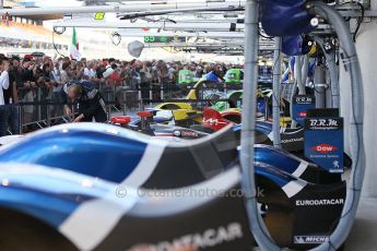 2010 Le Mans 24 Hour (24 Heures du Mans), 11th June 2010. Huge crowds in the pit lane. Digital ref : CB1D1992