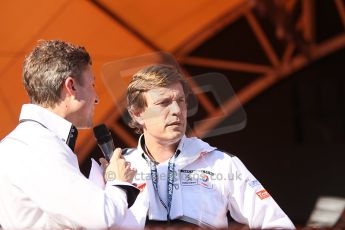 2010 Le Mans 24 Hour (24 Heures du Mans), 11th June 2010. Drivers' parade, Peugeot, The winners' trophy. Digital ref : CB1D2381