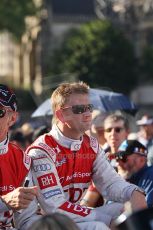 2010 Le Mans 24 Hour (24 Heures du Mans), 11th June 2010. Drivers' parade. Audi Sport Team Joest - Allan McNish. Digital ref : CB1D2547