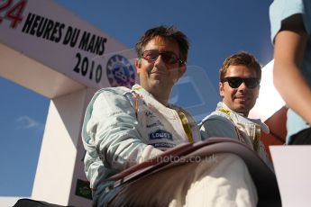 2010 Le Mans 24 Hour (24 Heures du Mans), 11th June 2010. Drivers' parade. Aston Martin Racing - Juan Barazi, Sam Hancock. Digital ref : LW40D2614