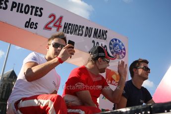 2010 Le Mans 24 Hour (24 Heures du Mans), 11th June 2010. Drivers' parade. Beechdean Mansell - Greg Mansell, Nigel Mansell. Digital ref : LW40D2947