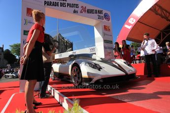 2010 Le Mans 24 Hour (24 Heures du Mans), 11th June 2010. Drivers' parade. Digital ref : CB5D3231