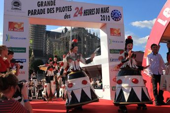 2010 Le Mans 24 Hour (24 Heures du Mans), 11th June 2010. Drivers' parade. Digital ref : CB5D3370