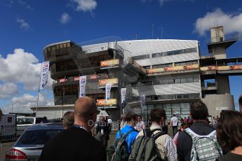 2010 Le Mans 24 Hour (24 Heures du Mans), 11th June 2010. Heading towards the pit lane. Digital ref : CB5D3060