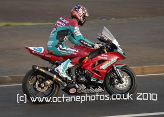 © A.Wilson for Octane Photographic 2010. NW200 11th May 2011. Digital Ref : 0065-stuart-easton-2