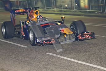 World © Octane Photographic 2010. 2010 Red Bull City Limits street demo Belfast, David Coulthard. Digital ref : 0027CB7D0040