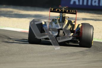 © Octane Photographic Ltd. 2011. Formula 1 World Championship – Italy – Monza – 9th September 2011 – Bruno Senna - Renault R31, Free practice 1 – Digital Ref :  0173CB1D1838