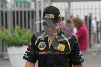 © Octane Photographic Ltd. 2011. Formula 1 World Championship – Italy – Monza – 10th September 2011 - Bruno Senna - Renault – Free practice 3 – Digital Ref : 0175LW7D5874