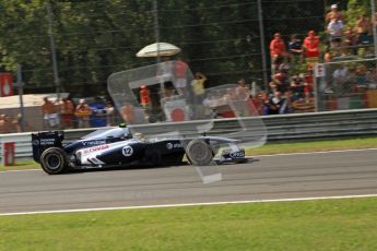 © Octane Photographic Ltd. 2011. Formula 1 World Championship – Italy – Monza – 11th September 2011 Pastor Maldonado glows his Wiliams FW33's brakes into the 1st chicane– Race – Digital Ref :  0177CB7D8087