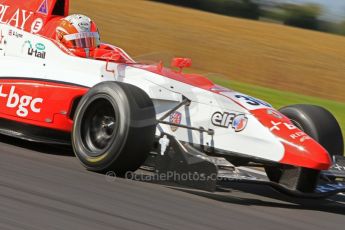 © Octane Photographic Ltd. 2011. Formula Renault 2.0 UK – Snetterton 300, Alex Lynn - Fortec Motorsports. Sunday 7th August 2011. Digital Ref : 0123LW7D0238