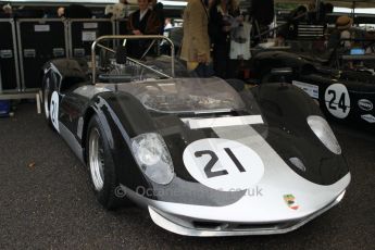 © Octane Photographic 2011 – Goodwood Revival 17th September 2011. McLaren M1B. Digital Ref : 0179CB1D4286