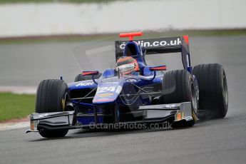 © Octane Photographic 2011. GP2 Official pre-season testing, Silverstone, Tuesday 5th April 2011. Carlin - Max Chilton. Digital Ref : 0039CB7D0454
