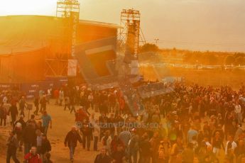 © Octane Photographic 2011. Le Mans night qualifying 9th June 2011. La Sarthe, France. Digital Ref : 0077CB1D0814