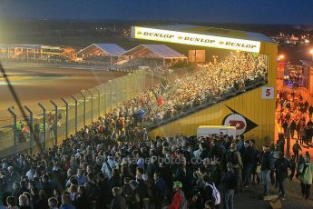 © Octane Photographic 2011. Le Mans night qualifying 9th June 2011. La Sarthe, France. Digital Ref : 0077CB1D0831