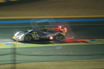 © Octane Photographic 2011. Le Mans night qualifying 9th June 2011. La Sarthe, France. Digital Ref : 0077CB1D0889