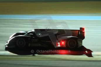 © Octane Photographic 2011. Le Mans night qualifying 9th June 2011. La Sarthe, France. Digital Ref : 0077CB1D0955