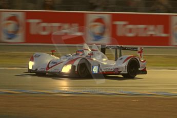 © Octane Photographic 2011. Le Mans night qualifying 9th June 2011. La Sarthe, France. Digital Ref : 0077CB7D0654