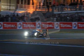 © Octane Photographic 2011. Le Mans night qualifying 9th June 2011. La Sarthe, France. Digital Ref : 0077LW7D4725