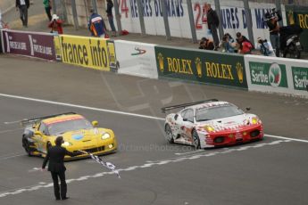 © Octane Photographic 2011. Le Mans finish line and podium - Sunday 11th June 2011. La Sarthe, France. Digital Ref : 0263cb1d3660