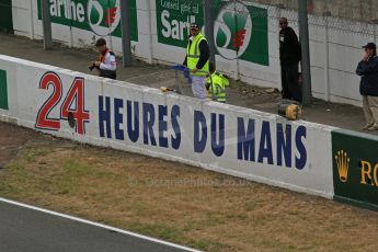 © Octane Photographic 2011. Le Mans finish line and podium - Sunday 11th June 2011. La Sarthe, France. Digital Ref : 0263lw7d7506