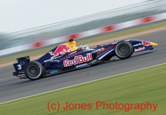© Jones Photography 2011. World Series Renault – Silverstone, Sunday 21st August 2011. Formula Renault 3.5. Daniel Ricciardo - ISR. Digital Reference 0154DSC04832