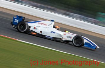 © Jones Photography 2011. World Series Renault – Silverstone, Sunday 21st August 2011. Formula Renault 3.5. Daniil Move - P1 Motorsport. Digital Reference 0154DSC04842