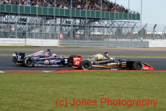 © Jones Photography 2011. World Series Renault – Silverstone, Sunday 21st August 2011. Formula Renault 3.5. Jan Charouz - Gravity-Charouz leads Oliver Webb - Pons Racing. Digital Reference 0154DSC04901