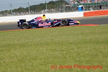 © Jones Photography 2011. World Series Renault – Silverstone, Sunday 21st August 2011. Formula Renault 3.5. Daniel Ricciardo - ISR. Digital Reference 0154DSC04995