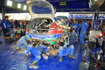 © Grize Motorsport 2011. WRC Portugal. Calm efficiency in service. Digital Ref : 0048cam11329