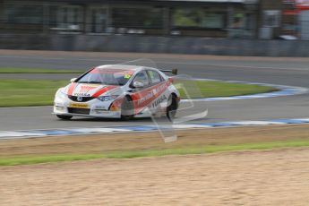 © Octane Photographic Ltd. BTCC - Round Two - Donington Park. Free Practice. Saturday 14th April 2012. Gordon Shedden, Honda Civic, Honda Yuasa Racing Team. Digital ref : 0291lw7d2705