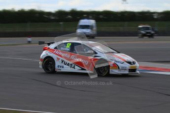 © Octane Photographic Ltd. BTCC - Round Two - Donington Park - Race 1. Sunday 15th April 2012. Gordon Shedden, Honda Civic, Honda Yuasa Racing Team. Digital ref : 0295lw7d3445