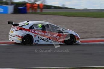 © Octane Photographic Ltd. BTCC - Round Two - Donington Park - Race 1. Sunday 15th April 2012. Gordon Shedden, Honda Civic, Honda Yuasa Racing Team. Digital ref : 0295lw7d3449