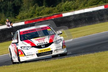 © Octane Photographic Ltd./Chris Enion. British Touring Car Championship – Round 6, Snetterton, Saturday 11th August 2012. Free Practice 1. Gordon Shedden - Honda Yuasa Racing Team, Honda Civic. Digital Ref : 0452ce1d0045