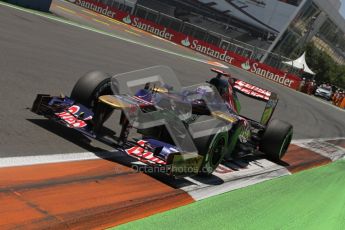 © 2012 Octane Photographic Ltd. European GP Valencia - Saturday 23rd June 2012 - F1 Qualifying. Toro Rosso STR7 - Daniel Ricciardo. Digital Ref : 0370lw7d1759