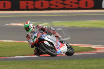 © Octane Photographic Ltd. World Superbike Championship – Silverstone, 2nd Qualifying Practice. Saturday 4th August 2012. Digital Ref : 0445cb7d1568