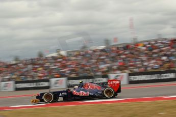 World © Octane Photographic Ltd. F1 USA GP, Austin, Texas, Circuit of the Americas (COTA), Saturday 16th November 2013 - Qualifying. Scuderia Toro Rosso STR 8 - Daniel Ricciardo. Digital Ref : 0858lw1d2069