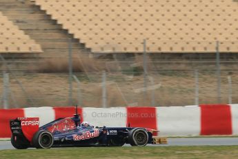 World © Octane Photographic Ltd. Formula 1 Winter testing, Barcelona – Circuit de Catalunya, 19th February 2013. Toro Rosso STR8, Daniel Ricciardo. Digital Ref: 0576lw1d1496