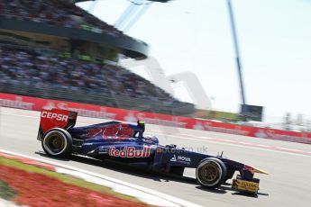 World © Octane Photographic Ltd. F1 German GP - Nurburgring. Sunday 7th July 2013 - Race. Scuderia Toro Rosso STR 8 - Daniel Ricciardo. Digital Ref : 0749lw1dx0190