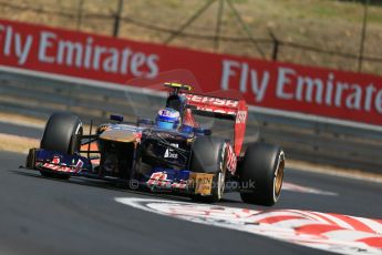 World © Octane Photographic Ltd. F1 Hungarian GP - Hungaroring, Saturday 27th July 2013 - Practice 3. Scuderia Toro Rosso STR 8 - Daniel Ricciardo. Digital Ref : 0763lw1d3254