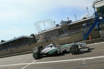 World © Octane Photographic Ltd. F1 Italian GP - Monza, Saturday 7th September 2013 - Qualifying. Mercedes AMG Petronas F1 W04 – Lewis Hamilton. Digital Ref :