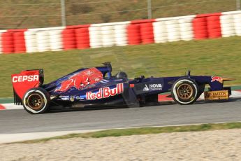World © Octane Photographic Ltd. Formula 1 Winter testing, Barcelona – Circuit de Catalunya, 3rd March 2013. Toro Rosso STR8, Daniel Ricciardo in a new unpainted helmet. Digital Ref: 0584lw7d1040