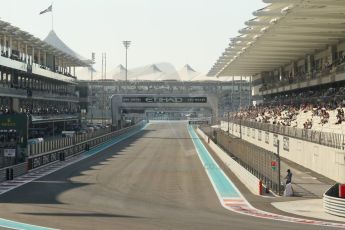 World © Octane Photographic Ltd. Saturday 22nd November 2014. Abu Dhabi Grand Prix - Formula 1 Practice 3. Start finish straight. Digital Ref: 1165CB1D8022
