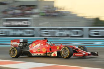 World © Octane Photographic Ltd. 2014 Formula 1 Abu Dhabi Grand Prix, F1 Qualifying, Saturday 22nd November 2014. Scuderia Ferrari F14T - Fernando Alonso. Digital Ref : 1166CB1D8225